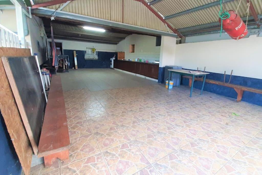 Chambre Privee 4 - Case Creole Le Mistral,Chez Kevin Saint-André Dış mekan fotoğraf